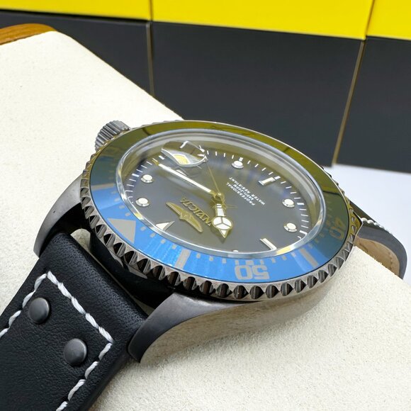 Invicta Pro Diver Blue Dial Gunmetal Case Men Watch with Cowhide Premium Leather - Picture 8 of 10